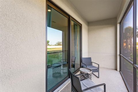 Adosado en venta en Fort Myers, Florida, 3 dormitorios, 180.42 m2 № 2280492 - foto 16