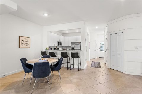 Adosado en venta en Fort Myers, Florida, 3 dormitorios, 180.42 m2 № 2280492 - foto 18