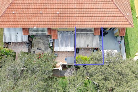 Adosado en venta en Miami Gardens, Florida, 3 dormitorios, 132.85 m2 № 1991958 - foto 26