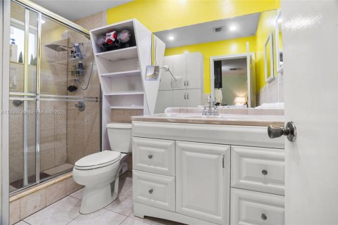 Adosado en venta en Miami Gardens, Florida, 3 dormitorios, 132.85 m2 № 1991958 - foto 17