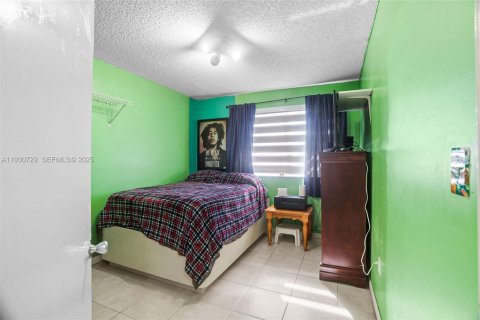 Adosado en venta en Miami Gardens, Florida, 3 dormitorios, 132.85 m2 № 1991958 - foto 23