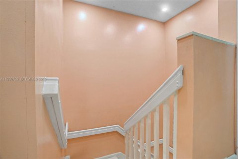 Adosado en venta en Miami Gardens, Florida, 3 dormitorios, 132.85 m2 № 1991958 - foto 22