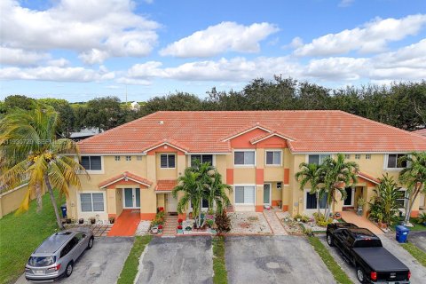 Adosado en venta en Miami Gardens, Florida, 3 dormitorios, 132.85 m2 № 1991958 - foto 3