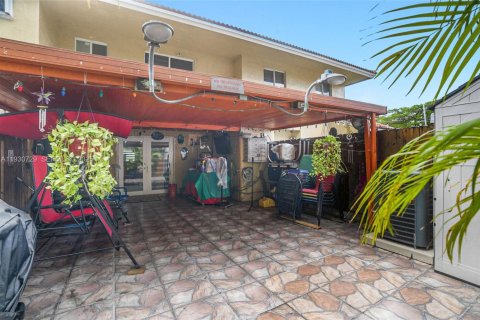 Adosado en venta en Miami Gardens, Florida, 3 dormitorios, 132.85 m2 № 1991958 - foto 24