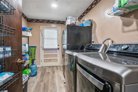 Casa en venta en Mulberry, Florida, 5 dormitorios, 216.65 m2 № 2223146 - foto 23