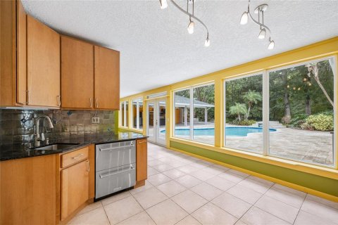 Villa ou maison à vendre à Tampa, Floride: 4 chambres, 401.34 m2 № 1907607 - photo 20