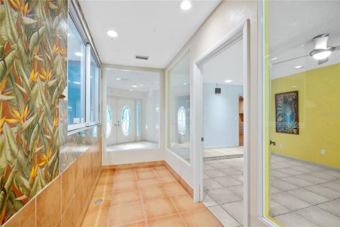 Villa ou maison à vendre à Tampa, Floride: 4 chambres, 401.34 m2 № 1907607 - photo 10