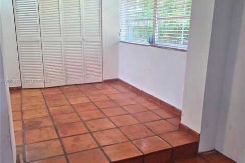 Villa ou maison à vendre à Miami, Floride: 3 chambres, 121.52 m2 № 2186419 - photo 10