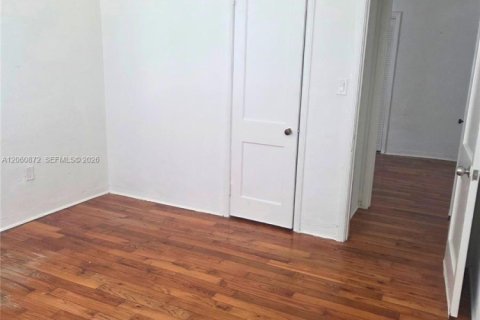 Villa ou maison à vendre à Miami, Floride: 3 chambres, 121.52 m2 № 2186419 - photo 15