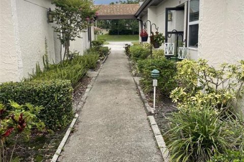 House in Palm Harbor, Florida 1 bedroom, 59.09 sq.m. № 1851871 - photo 2