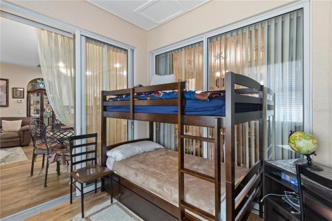 Купить виллу или дом в Норт-Порт, Флорида 12 комнат, 165.74м2, № 1535103 - фото 24