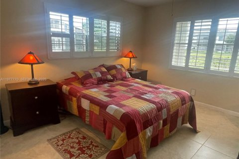 Condominio en venta en Deerfield Beach, Florida, 2 dormitorios, 76.18 m2 № 2042341 - foto 7
