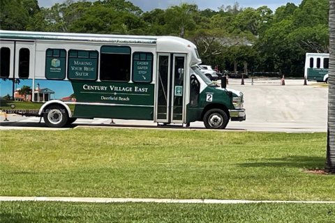 Condominio en venta en Deerfield Beach, Florida, 2 dormitorios, 76.18 m2 № 2042341 - foto 26