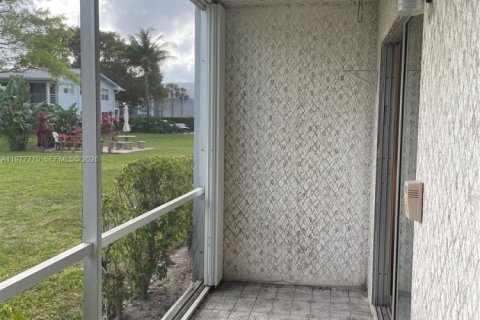 Condominio en venta en Deerfield Beach, Florida, 2 dormitorios, 76.18 m2 № 2042341 - foto 9