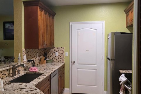 Condo in Port St. Lucie, Florida, 2 bedrooms  № 2241777 - photo 5