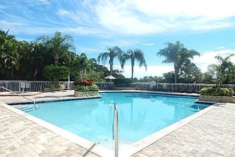 Condo in Port St. Lucie, Florida, 2 bedrooms  № 2241777 - photo 29