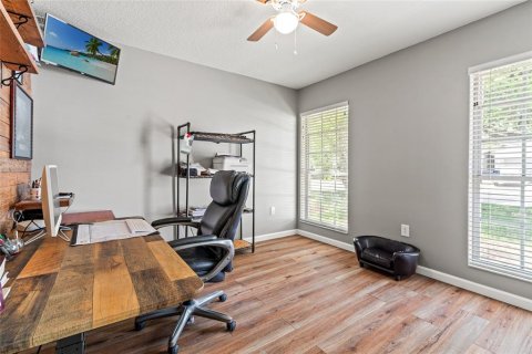 House in Wesley Chapel, Florida 3 bedrooms, 139.82 sq.m. № 1745120 - photo 18