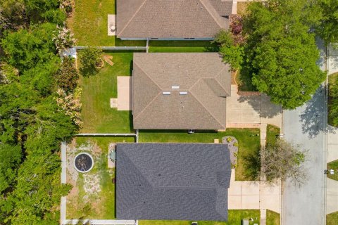 House in Wesley Chapel, Florida 3 bedrooms, 139.82 sq.m. № 1745120 - photo 3