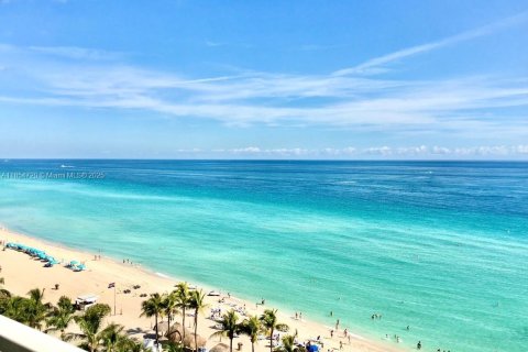 Copropriété à vendre à Sunny Isles Beach, Floride: 2 chambres, 148.83 m2 № 1892752 - photo 5