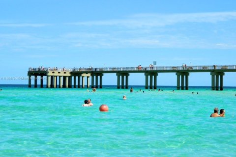 Copropriété à vendre à Sunny Isles Beach, Floride: 2 chambres, 148.83 m2 № 1892752 - photo 11