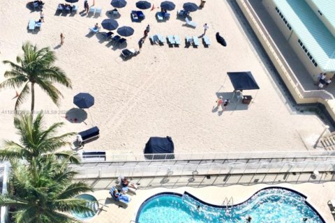 Copropriété à vendre à Sunny Isles Beach, Floride: 2 chambres, 148.83 m2 № 1892752 - photo 7