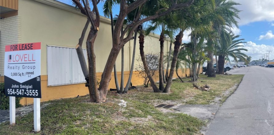 Propiedad comercial en Oakland Park, Florida № 810389