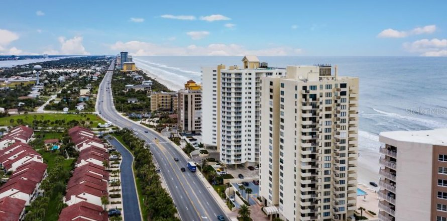 Condo à Daytona Beach Shores, Floride, 1 chambre  № 2386610