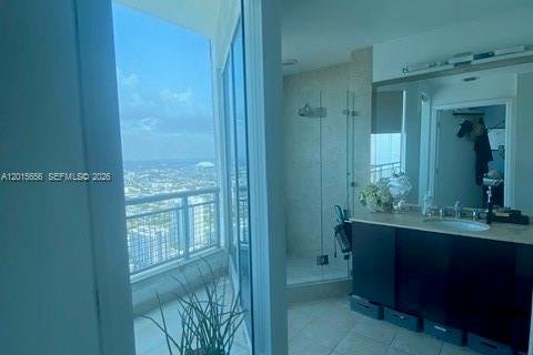 Copropriété à louer à Miami, Floride: 1 chambre, 88.35 m2 № 2247353 - photo 9