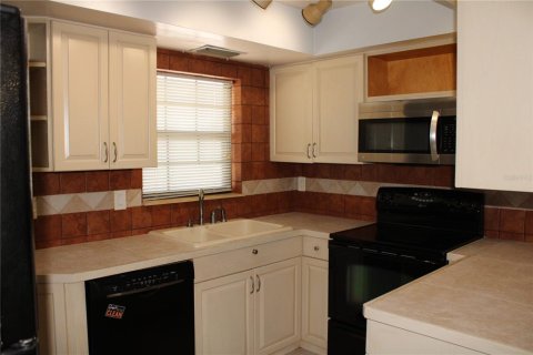 Condo in Bradenton, Florida, 1 bedroom  № 1800467 - photo 3