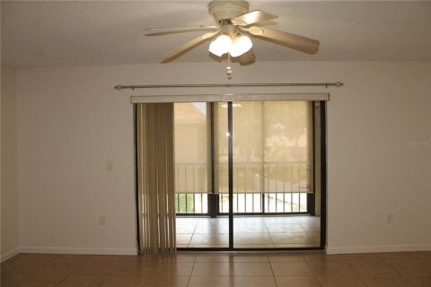 Condo in Bradenton, Florida, 1 bedroom  № 1800467 - photo 7