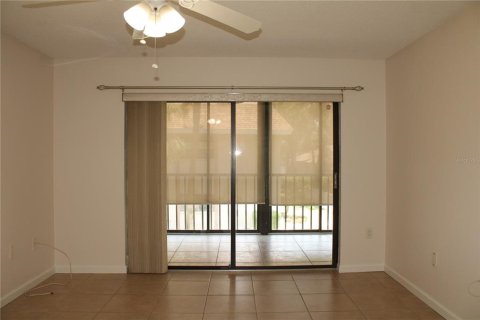 Condo in Bradenton, Florida, 1 bedroom  № 1800467 - photo 13