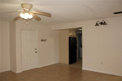 Condo in Bradenton, Florida, 1 bedroom  № 1800467 - photo 9