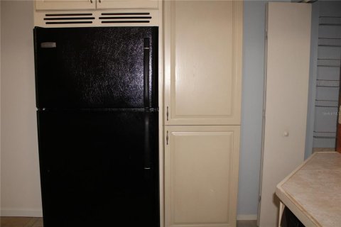Condo in Bradenton, Florida, 1 bedroom  № 1800467 - photo 6