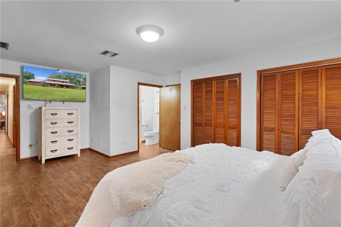Купить виллу или дом в Уайлдвуд, Флорида 7 комнат, 251.58м2, № 1829389 - фото 27