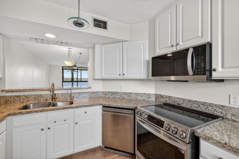 Condominio en venta en Oakland Park, Florida, 2 dormitorios, 85.47 m2 № 2189645 - foto 21