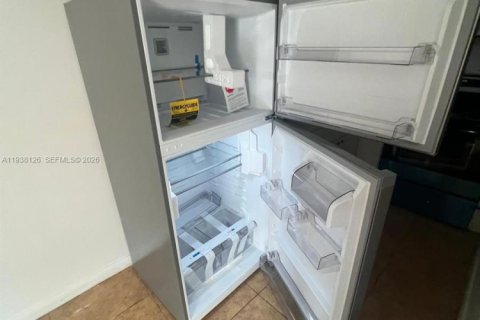 Купить кондоминиум в Майами-Гарденс, Флорида 1 спальня, 61.41м2, № 2154195 - фото 11