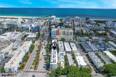Condominio en venta en Miami Beach, Florida, 2 dormitorios, 88.44 m2 № 1736195 - foto 26