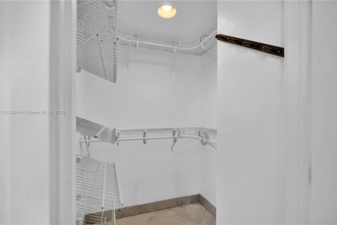 Condominio en venta en Miami Beach, Florida, 2 dormitorios, 88.44 m2 № 1736195 - foto 16