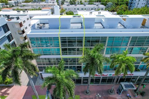 Condominio en venta en Miami Beach, Florida, 2 dormitorios, 88.44 m2 № 1736195 - foto 30