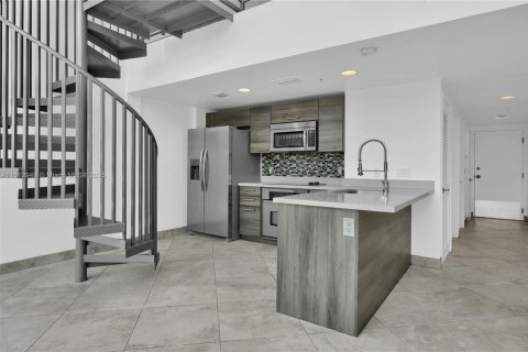 Condominio en venta en Miami Beach, Florida, 2 dormitorios, 88.44 m2 № 1736195 - foto 8