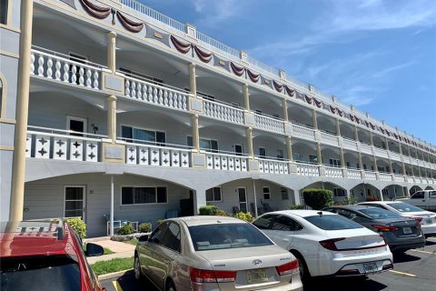 Copropriété à vendre à Clearwater, Floride: 2 chambres, 127.28 m2 № 1788104 - photo 1