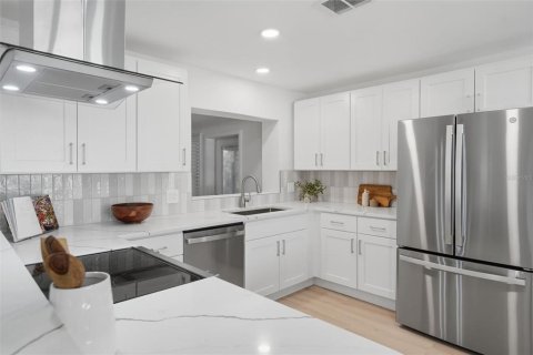Villa ou maison à vendre à Clearwater, Floride: 4 chambres, 186.92 m2 № 2200494 - photo 6