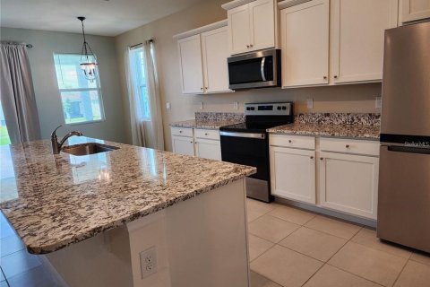 Casa en venta en Wildwood, Florida, 3 dormitorios, 171.31 m2 № 1659401 - foto 4