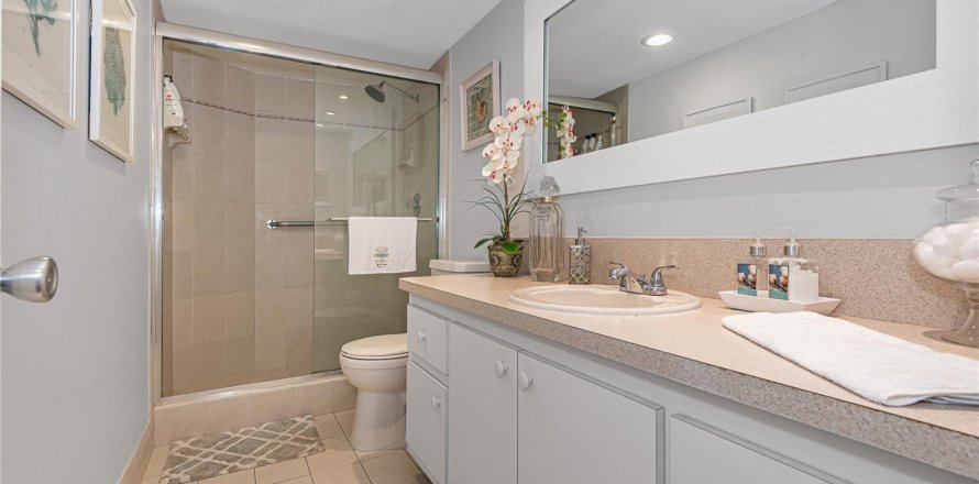Condominio en Pembroke Pines, Florida, 2 dormitorios № 1045551