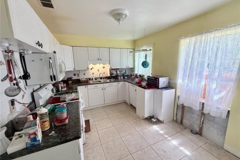 Casa en venta en Gainesville, Florida, 3 dormitorios, 103.31 m2 № 2386417 - foto 4
