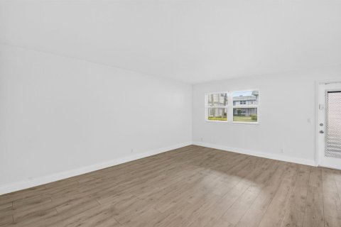 Copropriété à vendre à Delray Beach, Floride: 2 chambres, 81.75 m2 № 2087962 - photo 4