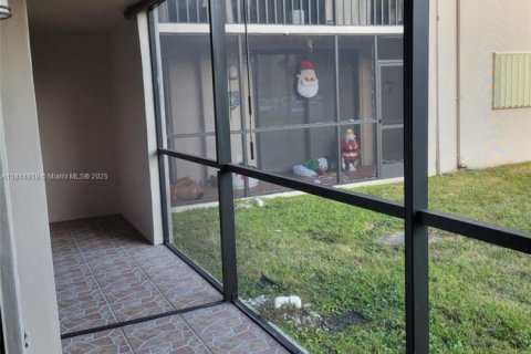 Купить кондоминиум в Майами, Флорида 2 спальни, 89.65м2, № 1766832 - фото 12