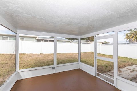Villa ou maison à louer à New Port Richey, Floride: 3 chambres, 115.94 m2 № 2091504 - photo 23