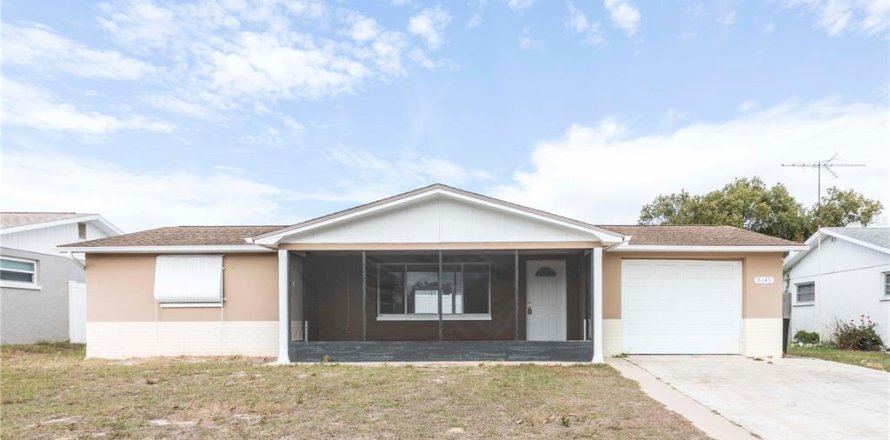 Villa ou maison à New Port Richey, Floride 3 chambres, 115.94 m2 № 2091504
