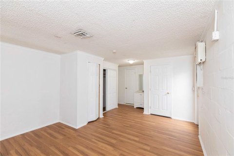 Villa ou maison à louer à New Port Richey, Floride: 3 chambres, 115.94 m2 № 2091504 - photo 22